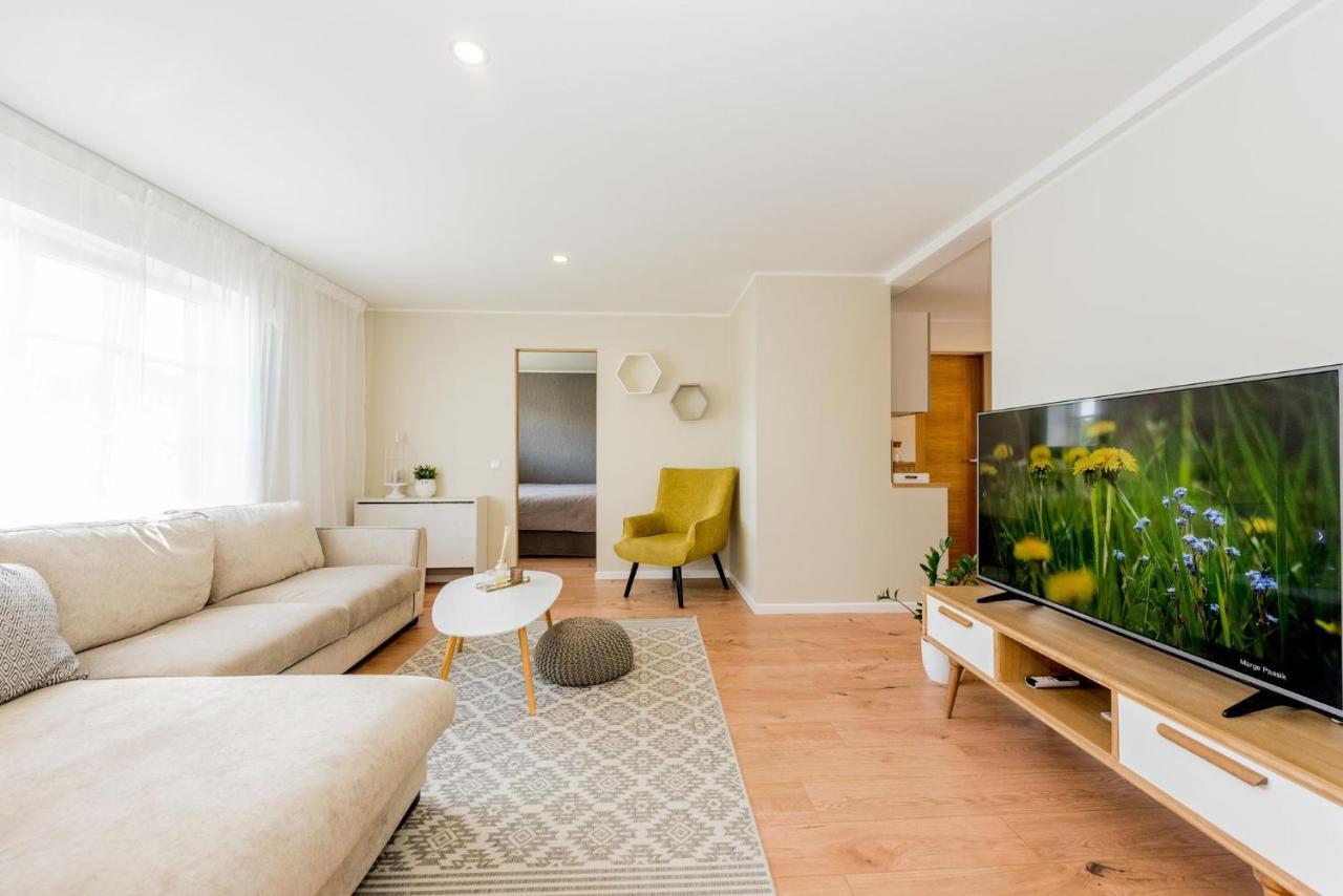 Karjamaa Apartment - Garden, Free Parking, Air Conditioning Parnu Luaran gambar